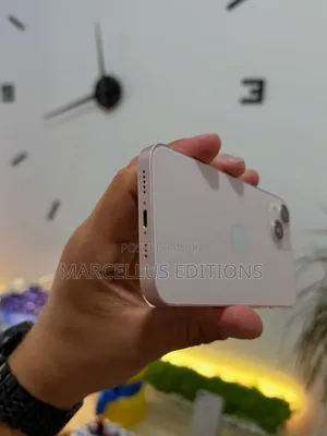 Apple iPhone 13 128 GB White