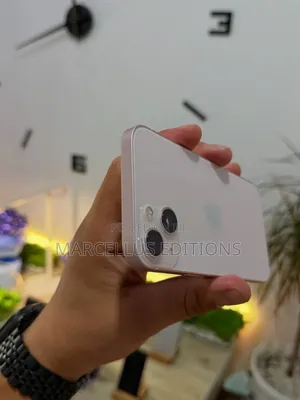 Apple iPhone 13 128 GB White
