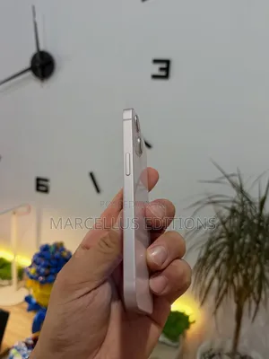 Apple iPhone 13 128 GB White