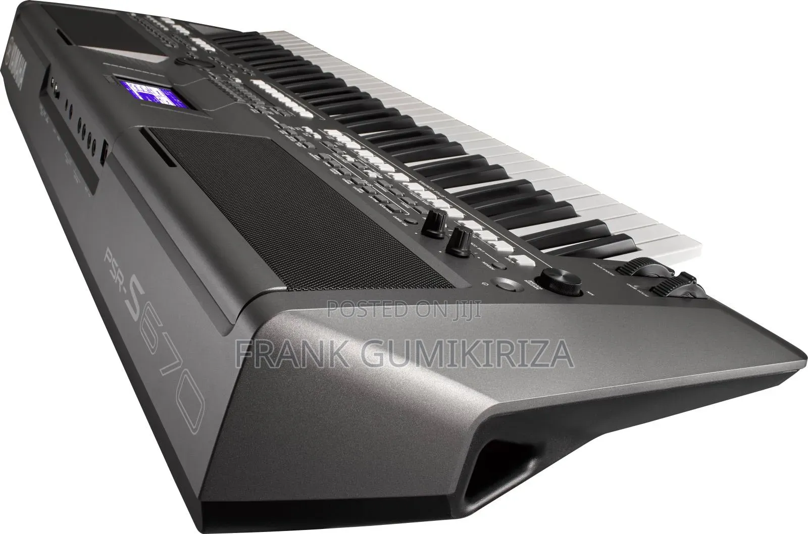 Yamaha PSR S670