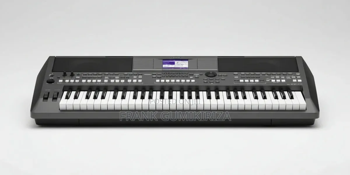 Yamaha PSR S670