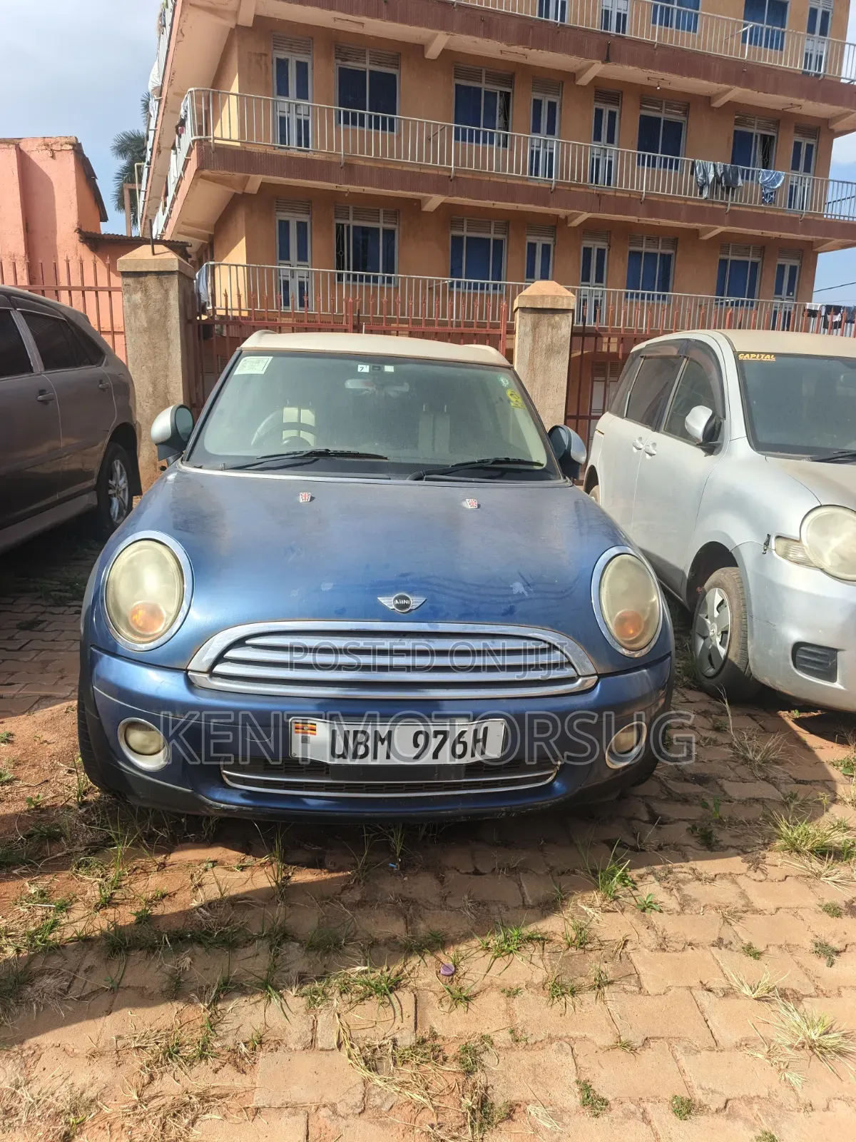 Mini Cooper 2010 Blue