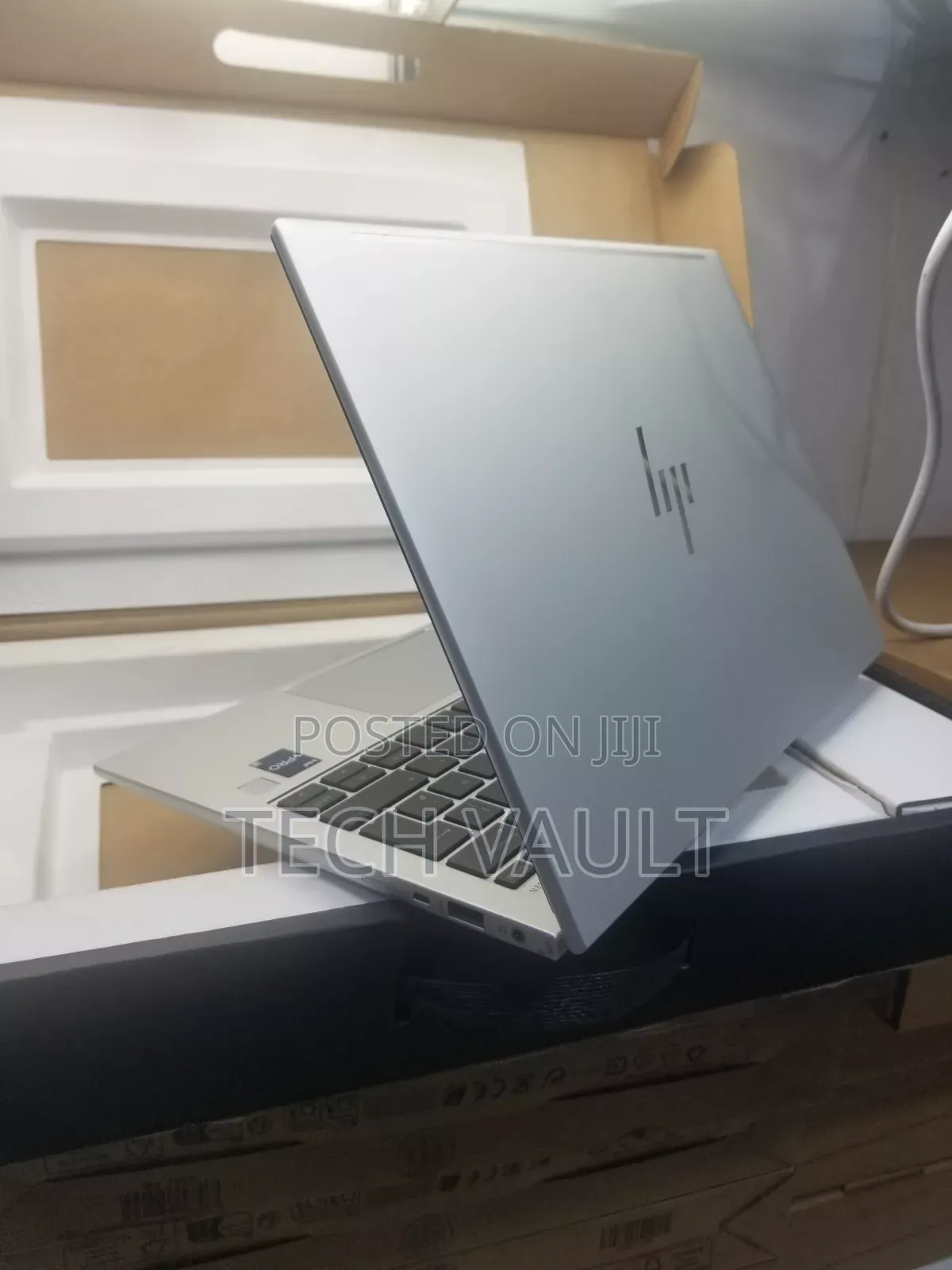New Laptop HP EliteBook 830 G9 16GB Intel Core i7 SSD 512GB