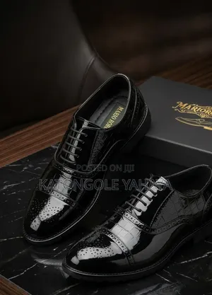 Mario Bruni Patent Leather Brogues Shoes– Size 43