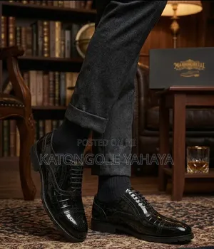 Mario Bruni Patent Leather Brogues Shoes– Size 43