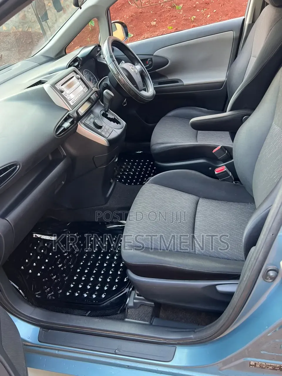 Toyota Wish 2011 Blue