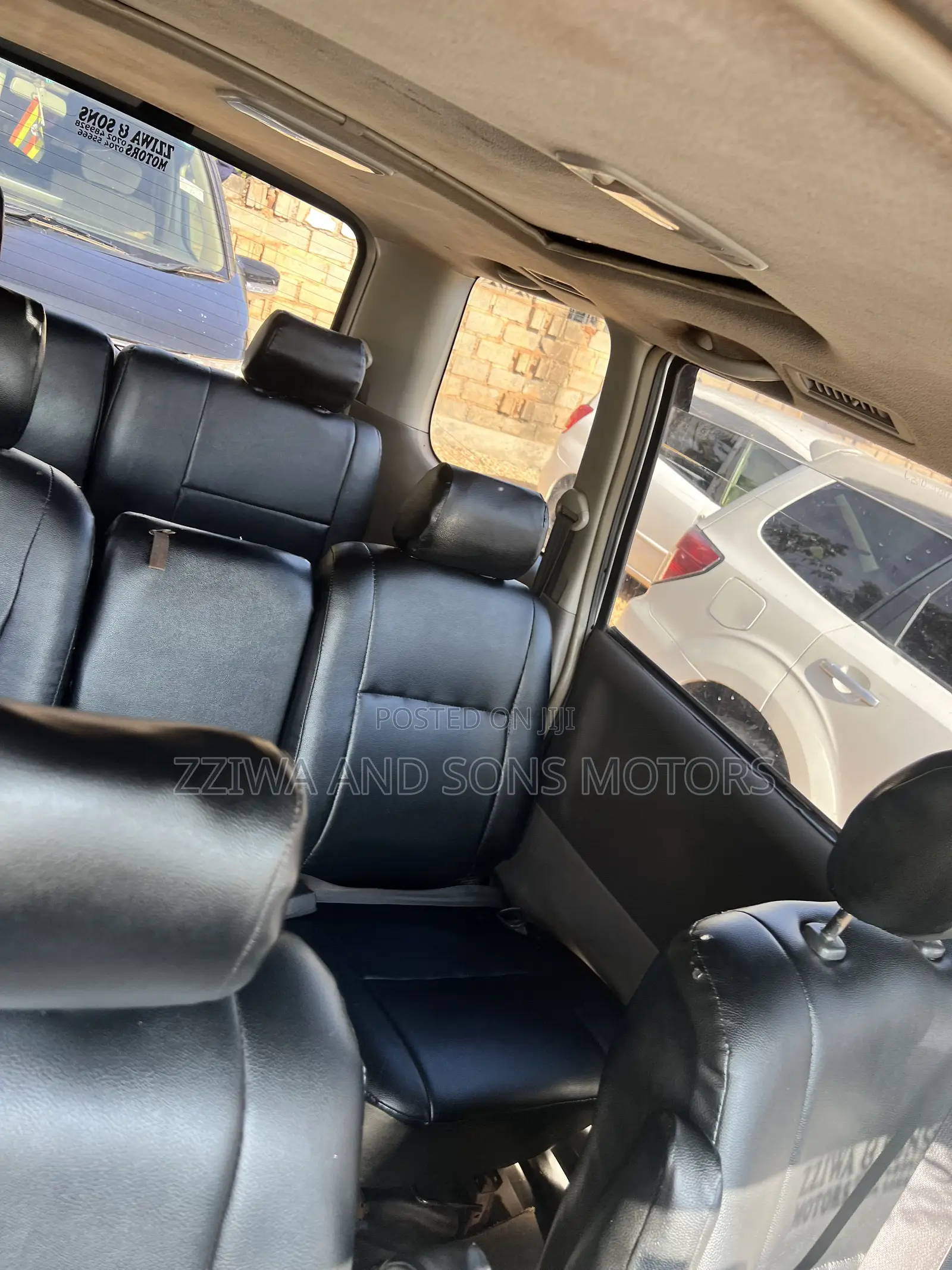 Toyota Noah 2.0 FWD (8 Seater) 2006 Silver