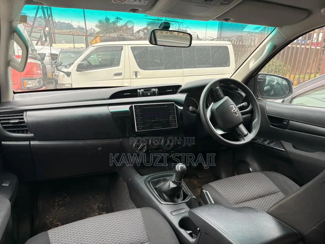 Lexus LX 2017 White