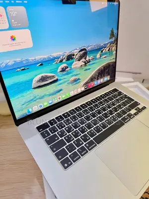 Laptop Apple MacBook Air 2025 M4 16GB Apple M4 HDD+SSD 256GB