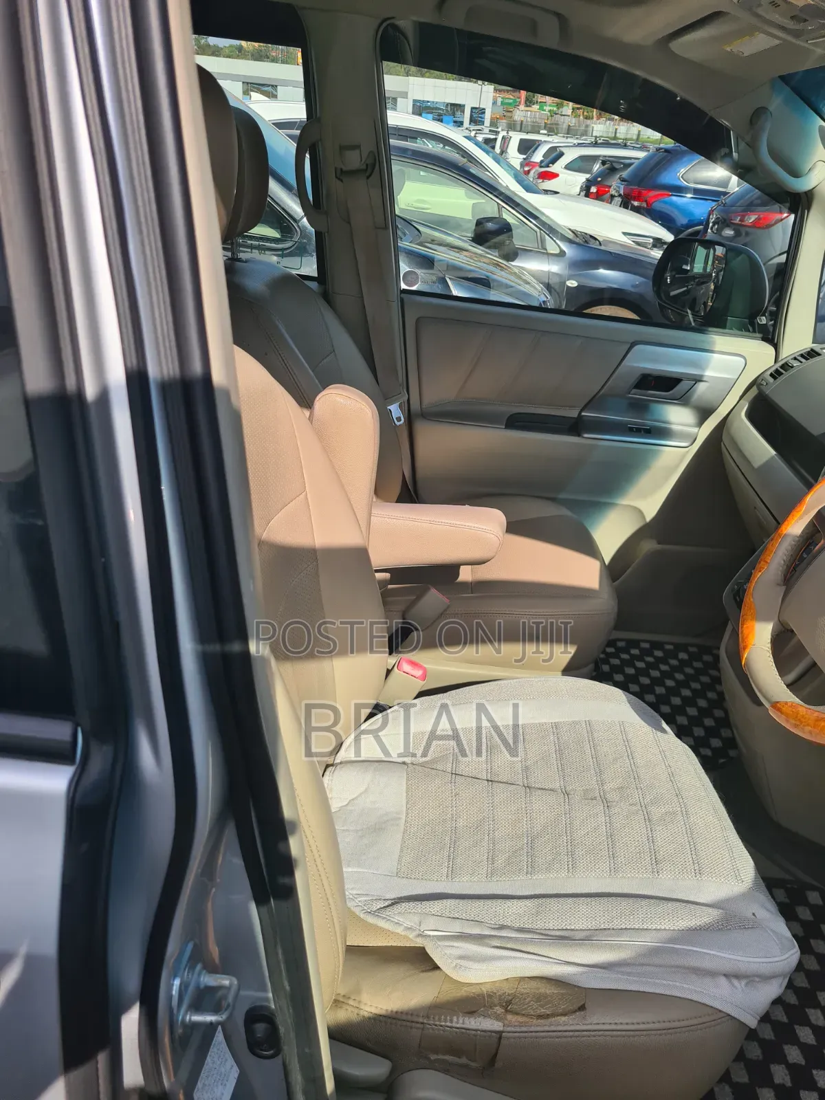 Toyota Noah 2013 Silver