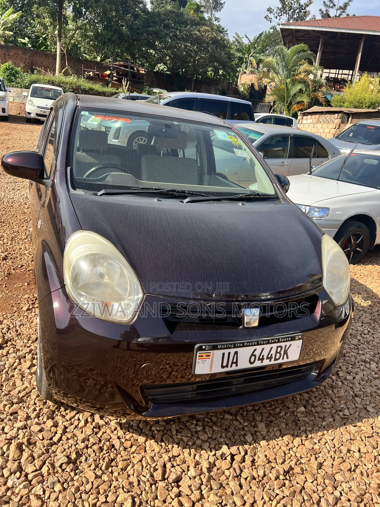 Toyota Passo 1.0 AWD 2015 Maroon