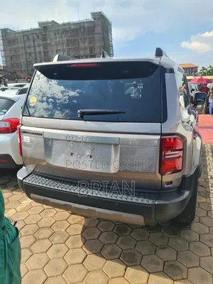 Toyota Land Cruiser Prado 2024 Silver