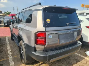 Toyota Land Cruiser Prado 2024 Silver