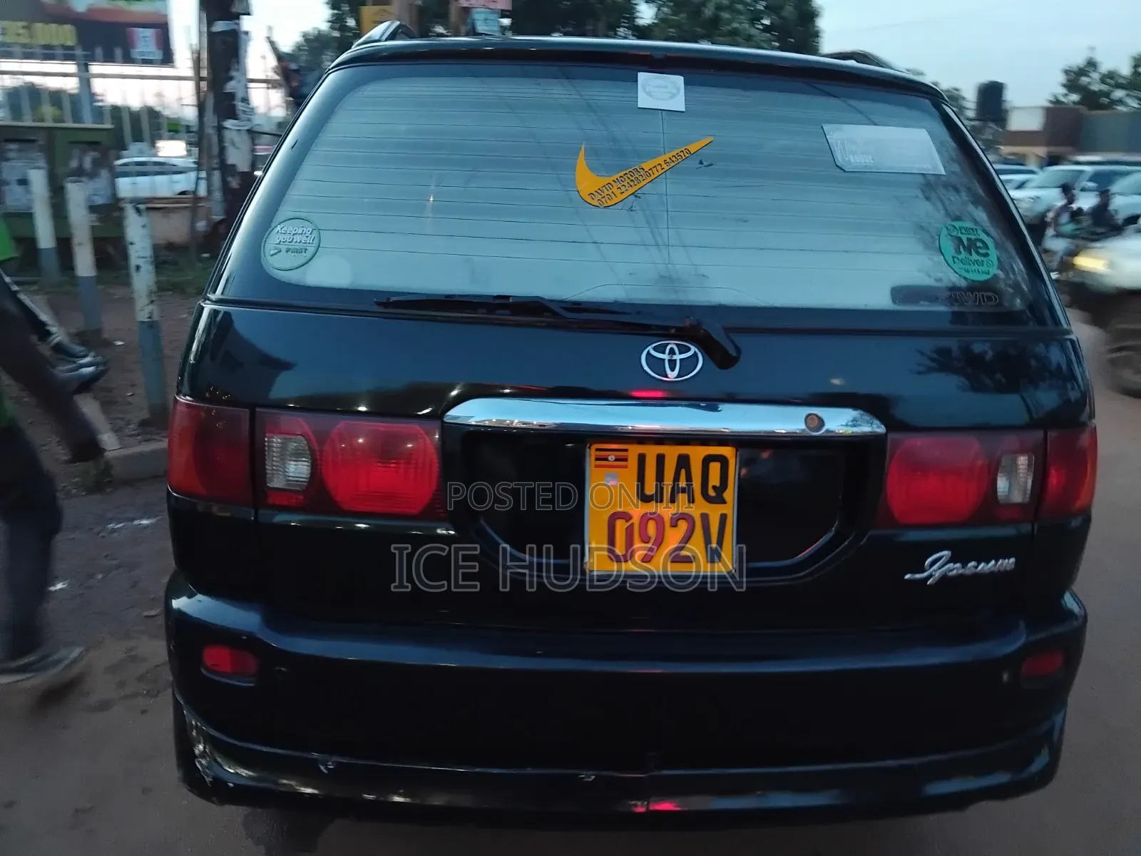 Toyota Ipsum 2000 Black