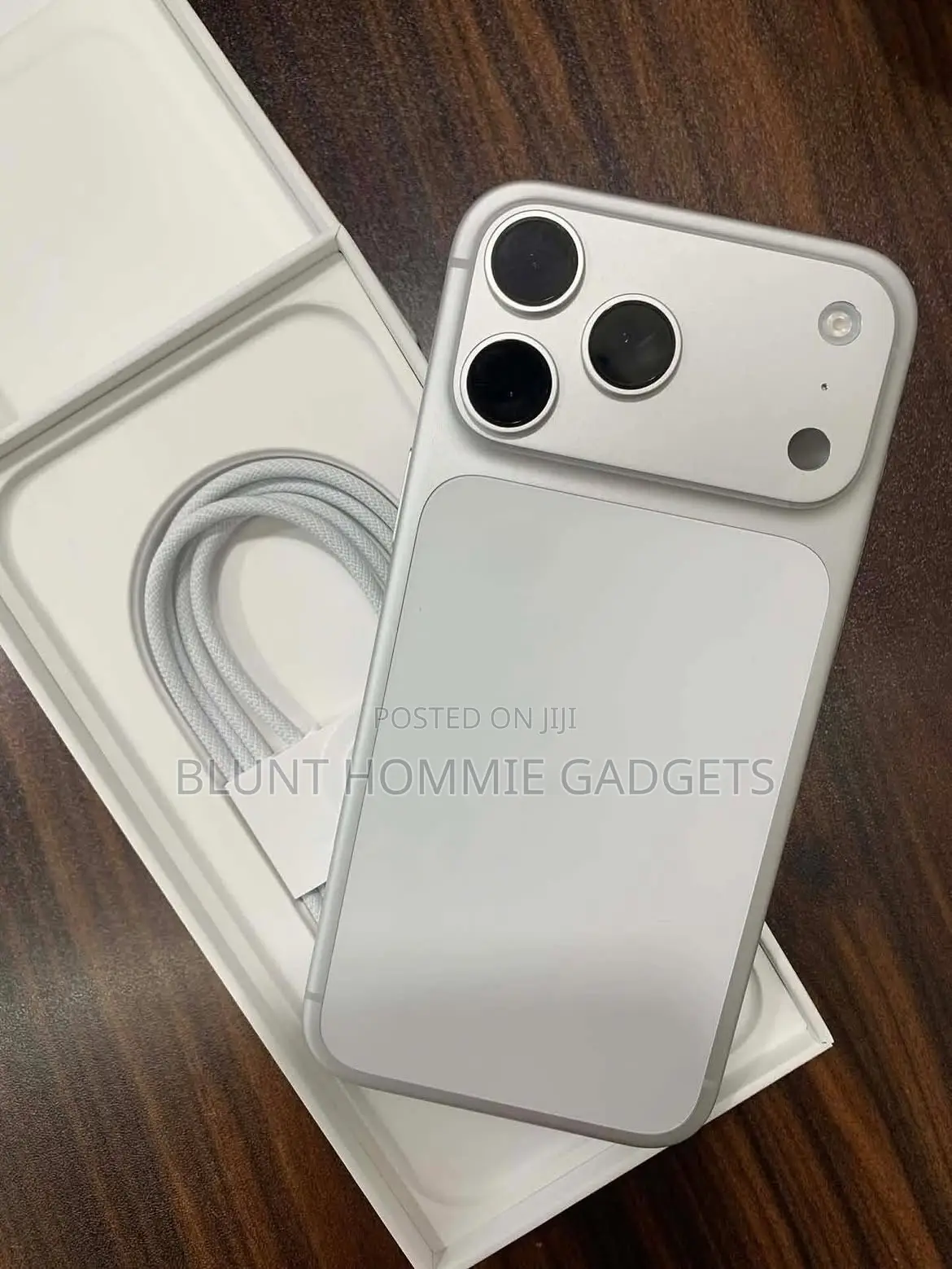 New Apple iPhone 17 Pro Max 1 TB Gray