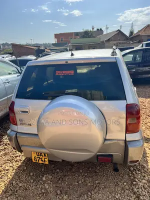 Toyota RAV4 Automatic 2000 Silver