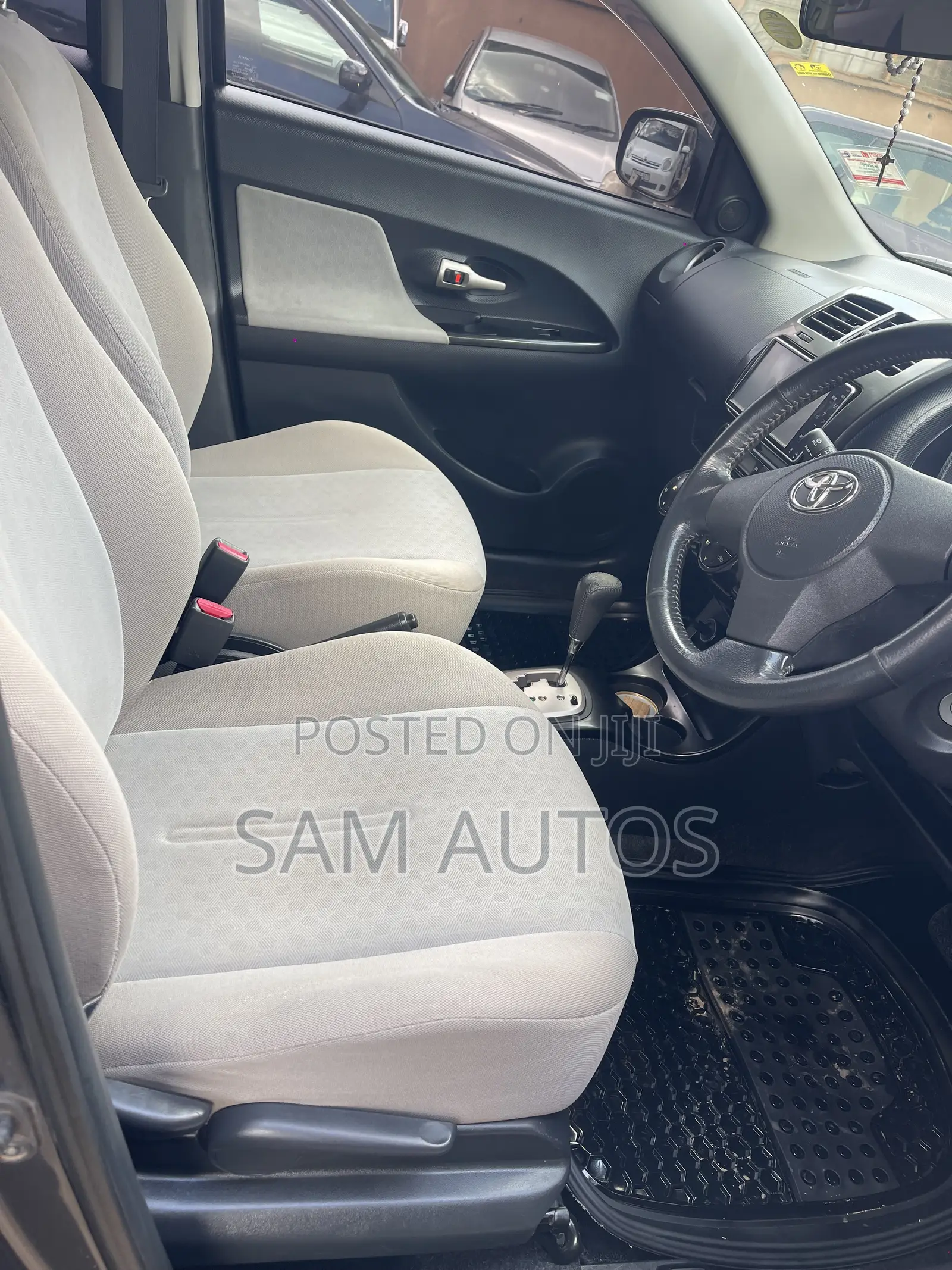 Toyota IST 2008 Gray