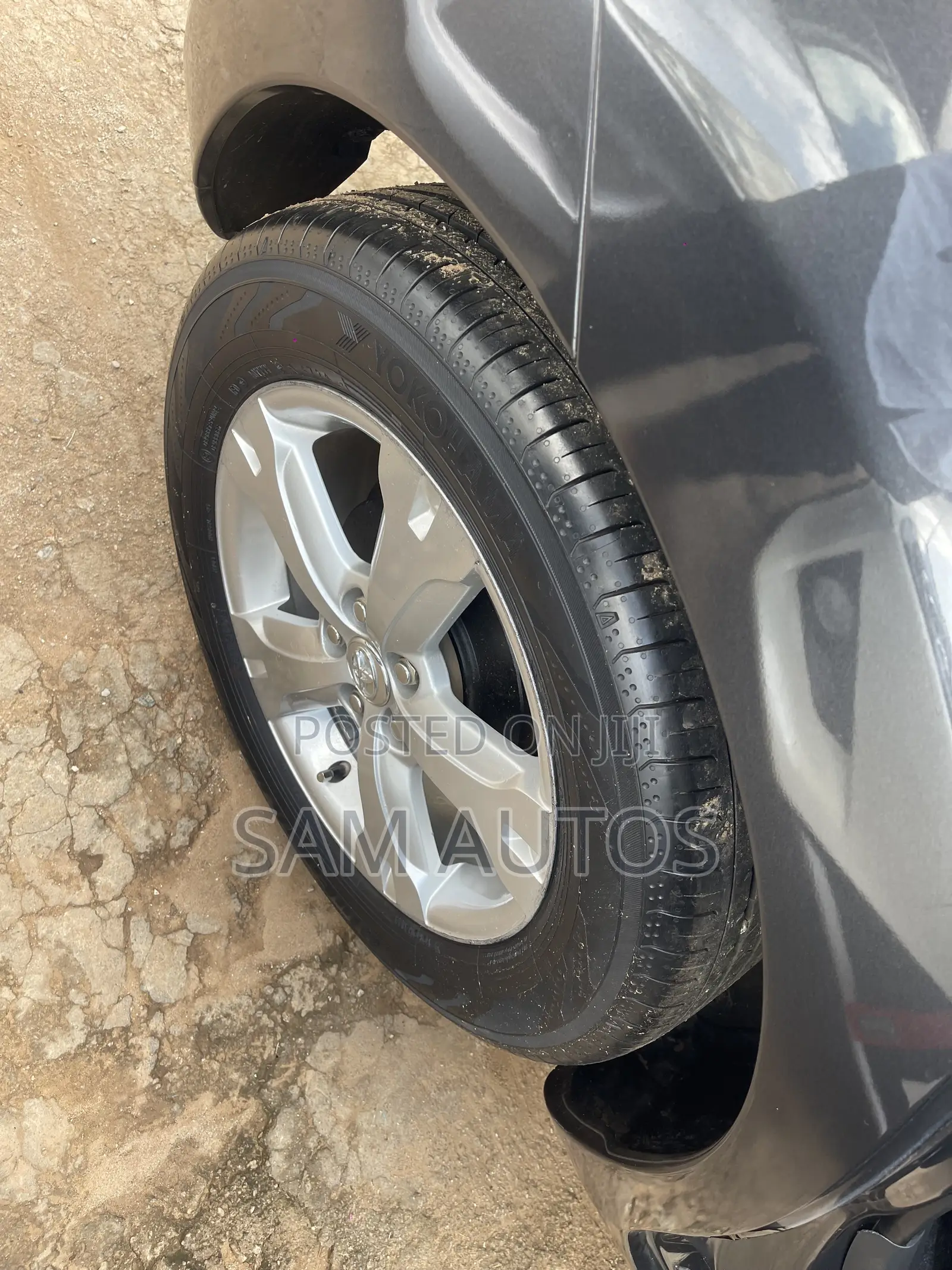 Toyota IST 2008 Gray