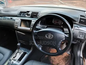 Toyota Brevis 2004 Silver