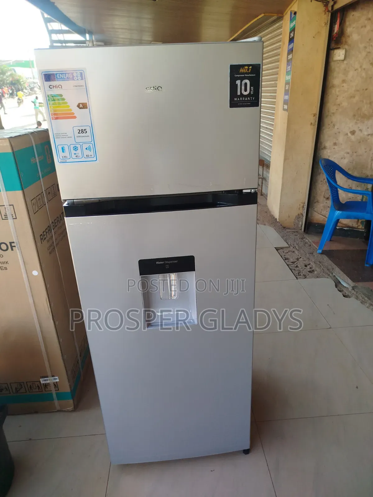 270 Litres Chiq Refrigerator Double Door With a Despenser.