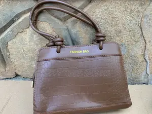 23 Lady Bags for Sell at Wholesale