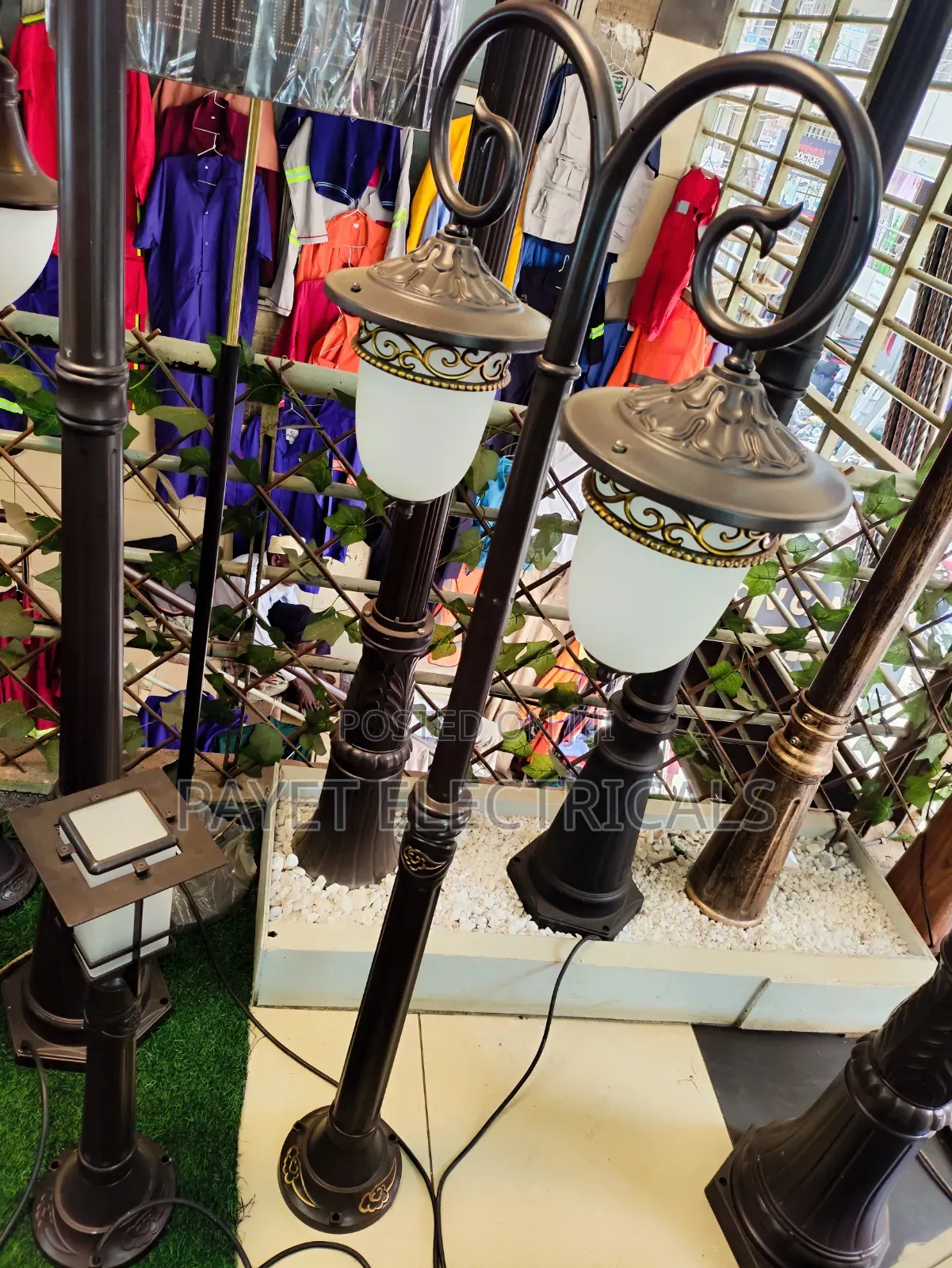 Garden /Compound Pole Light