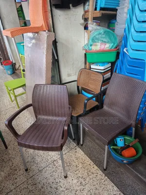 Indoor/Outdoor Plastic Chairs Plastic Chairs
