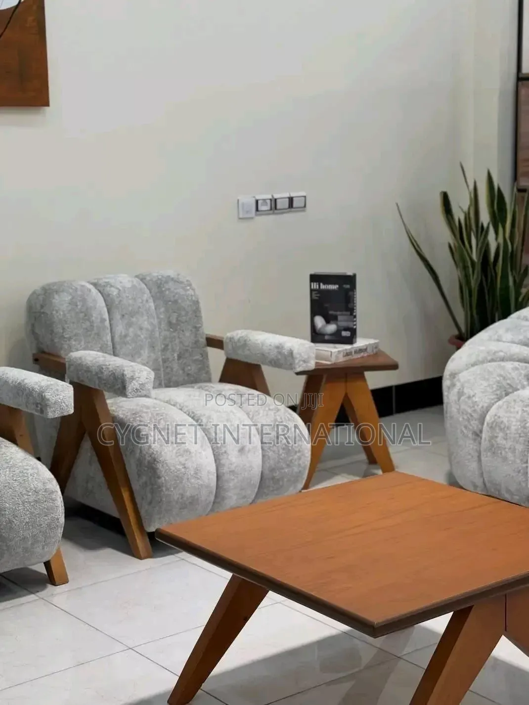Ready Made Beautiful Modern Sofa Set