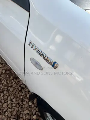 Toyota Probox 1.5 Hybrid GL 2019 White