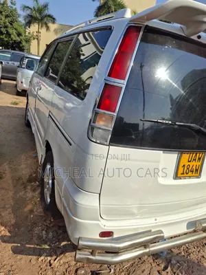 Toyota Noah 2001 White