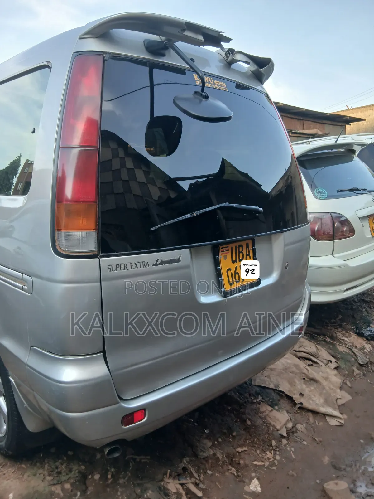 Toyota Noah 2001 Silver