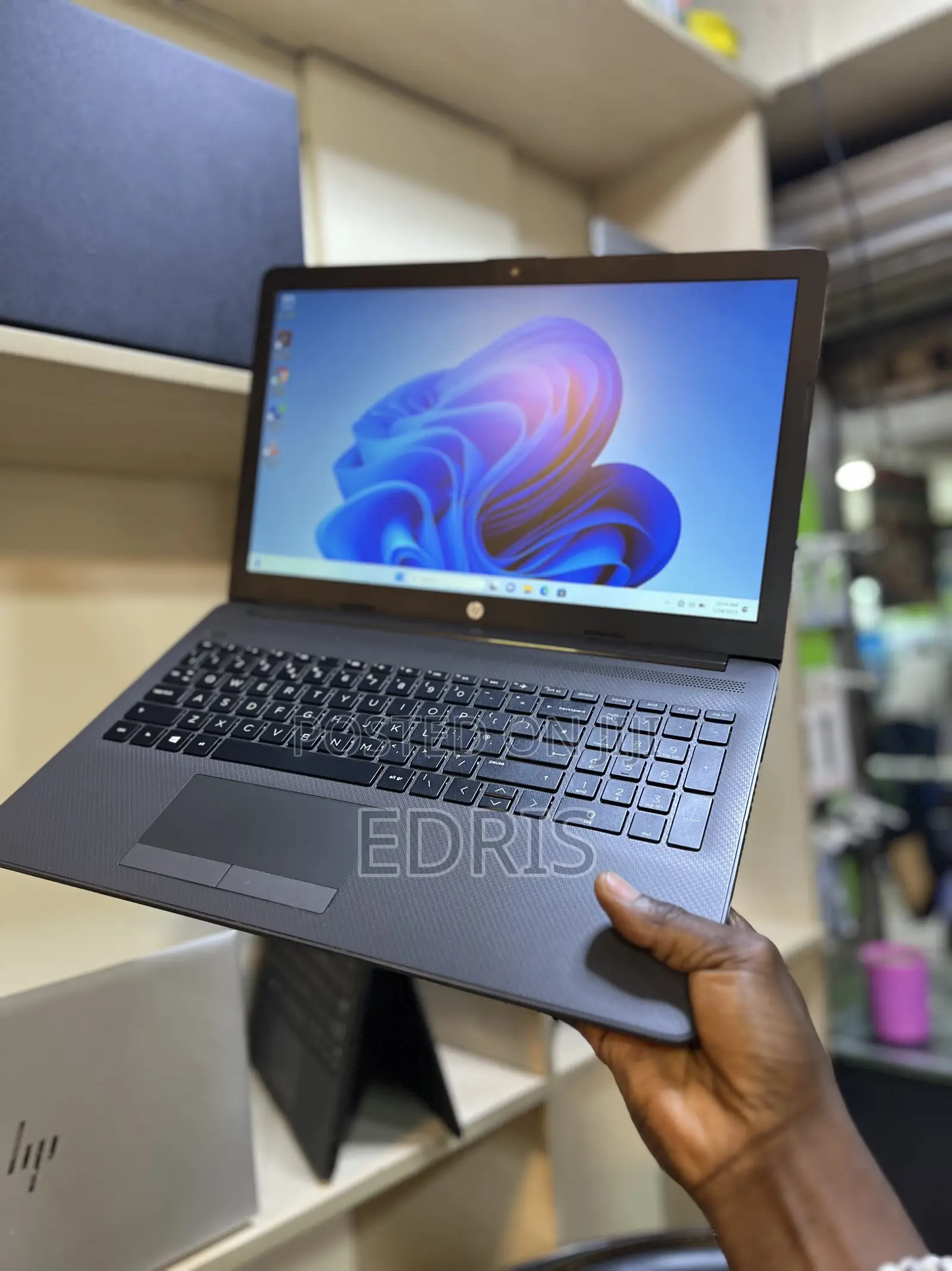 Laptop HP 255 G6 4GB AMD HDD 320GB