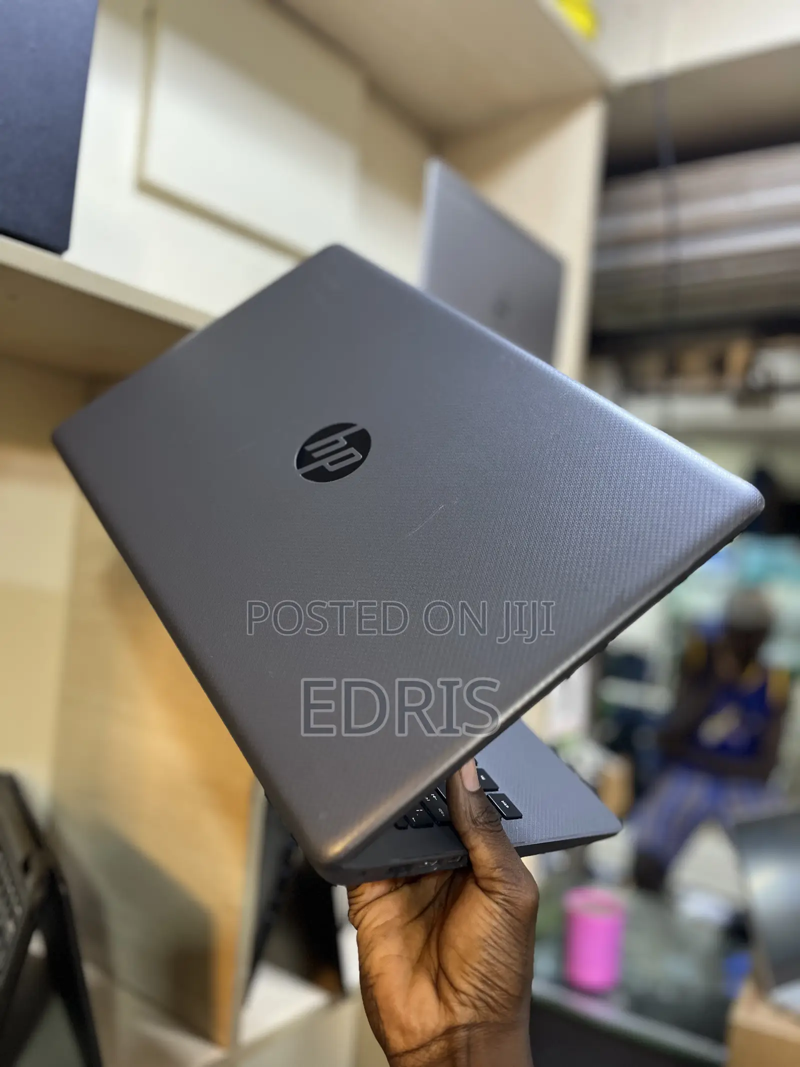 Laptop HP 255 G6 4GB AMD HDD 320GB