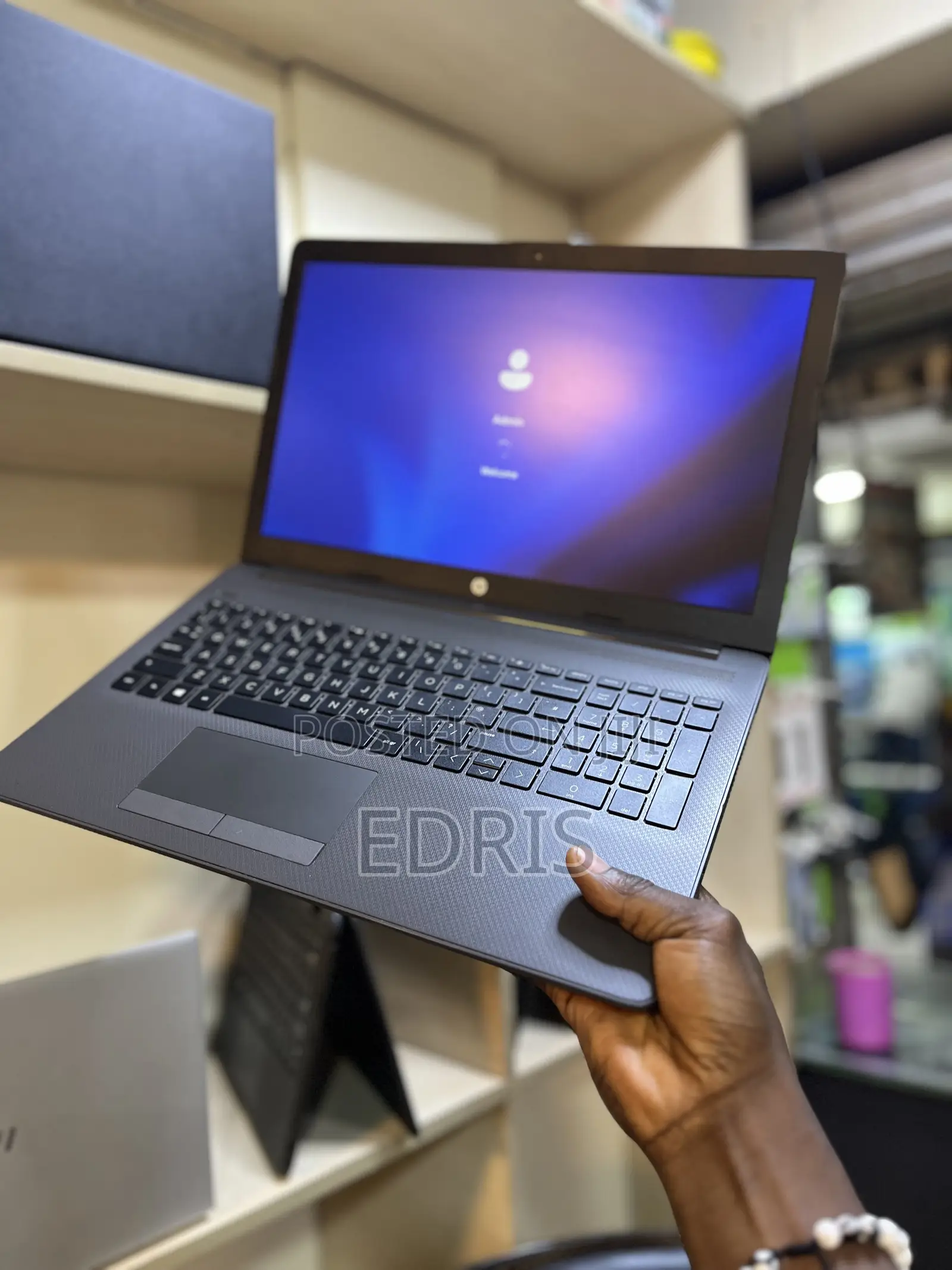 Laptop HP 255 G6 4GB AMD HDD 320GB