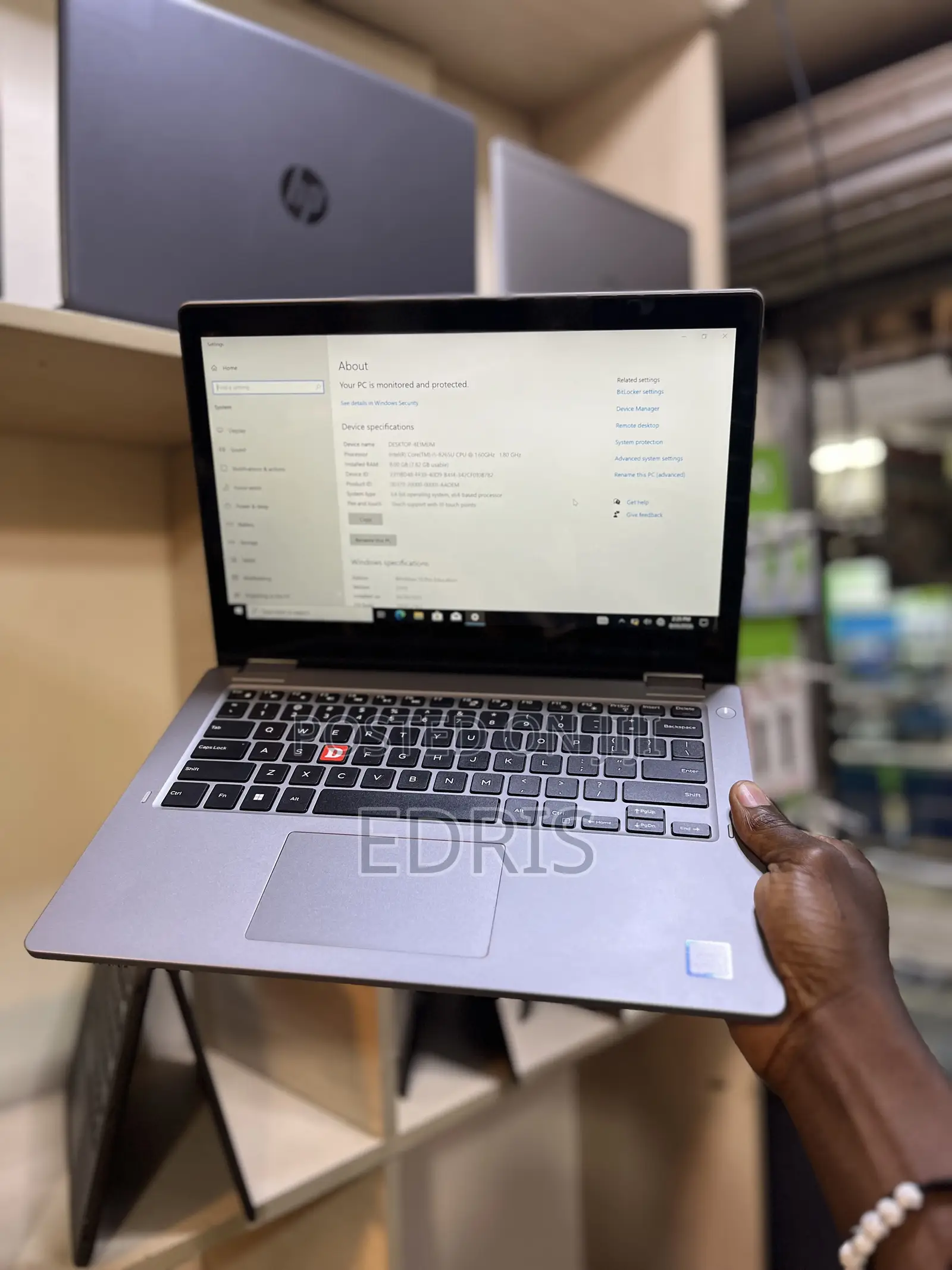 Laptop Dell Latitude 3310 2-in-1 8GB Intel Core i5 SSD 256GB
