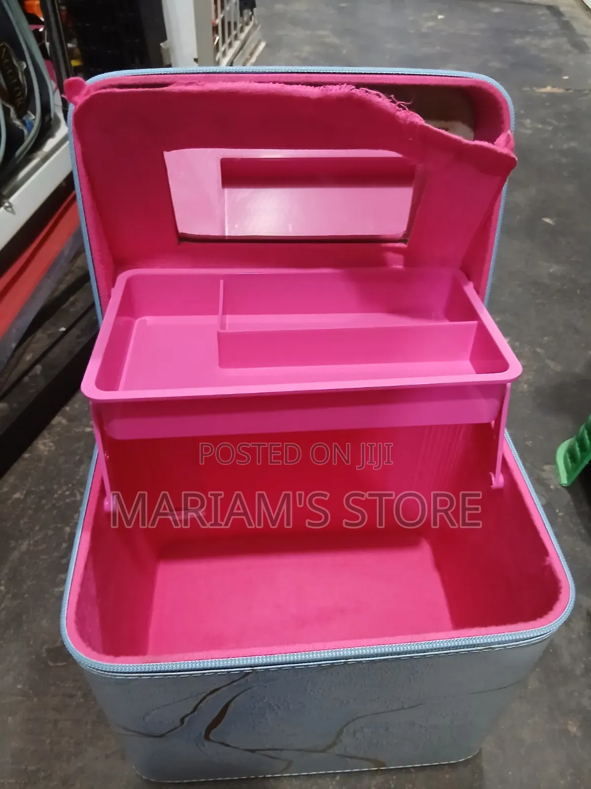 Big Size Cosmetic Case