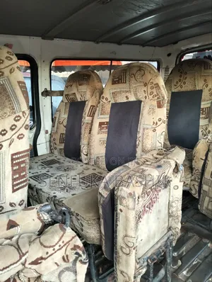 Toyota HiAce 2001 White