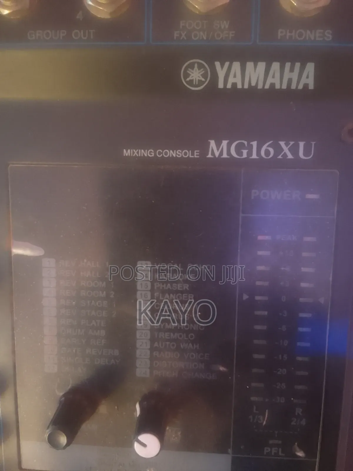 8 Channel Mixing Console Yamaha MG16XU Amp Mixer.