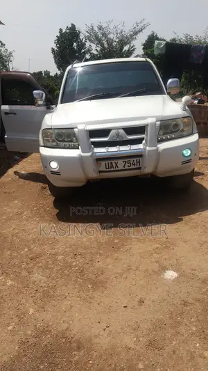 Mitsubishi Pajero Sport 2005 Pearl