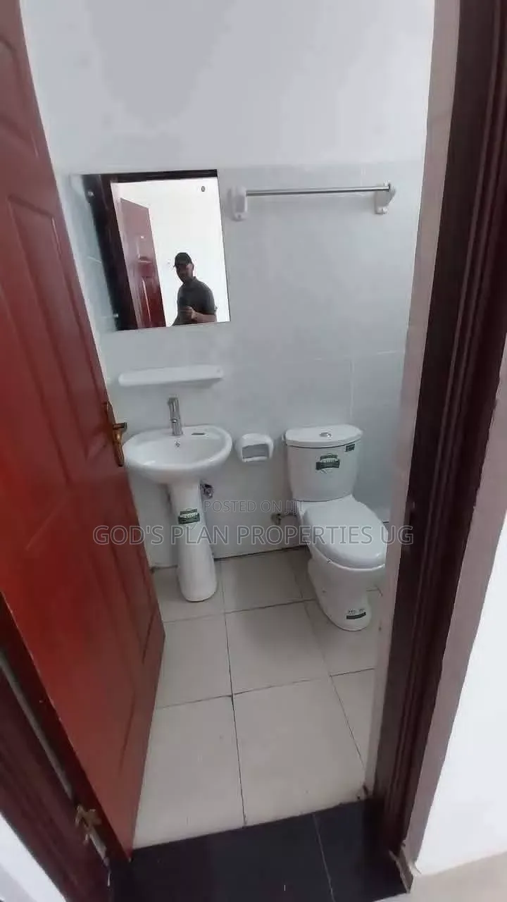 2bdrm Apartment in Lugala Masanafu, Central Division for rent