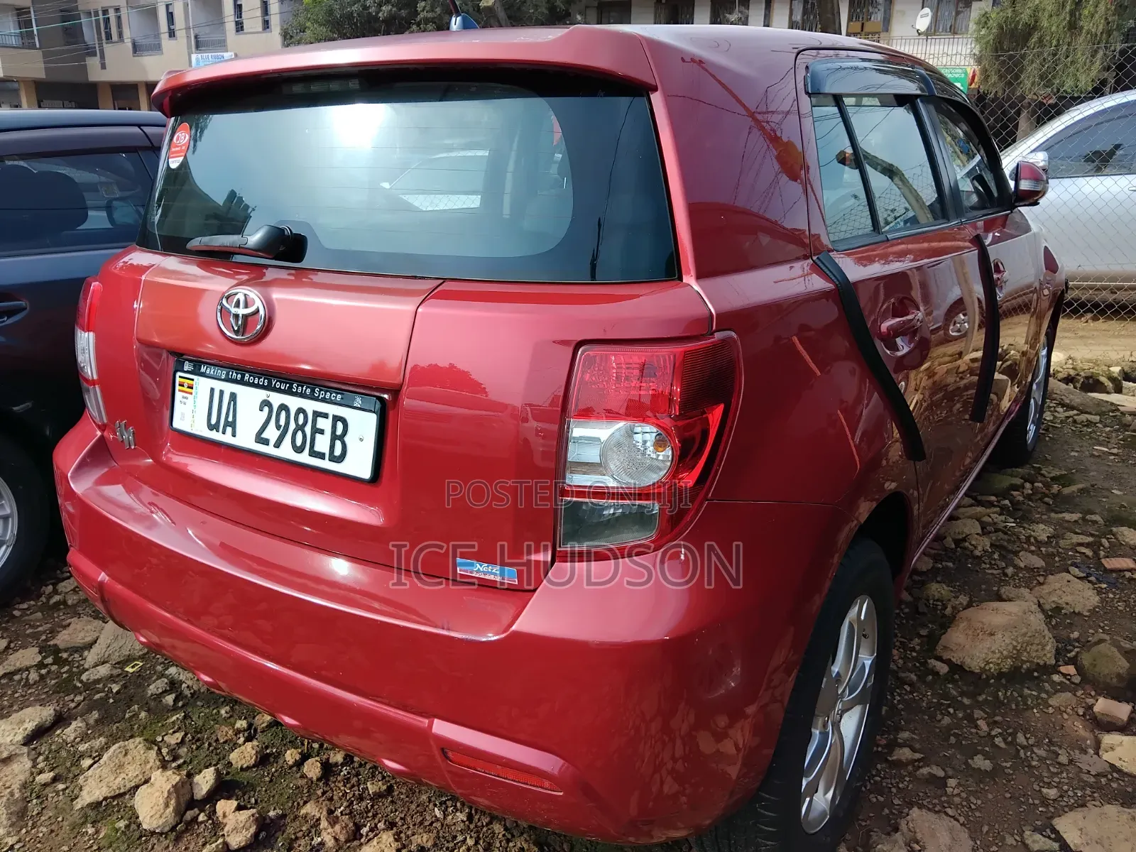 Toyota IST 2011 Red