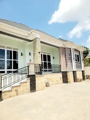 3bdrm House in Division A for sale