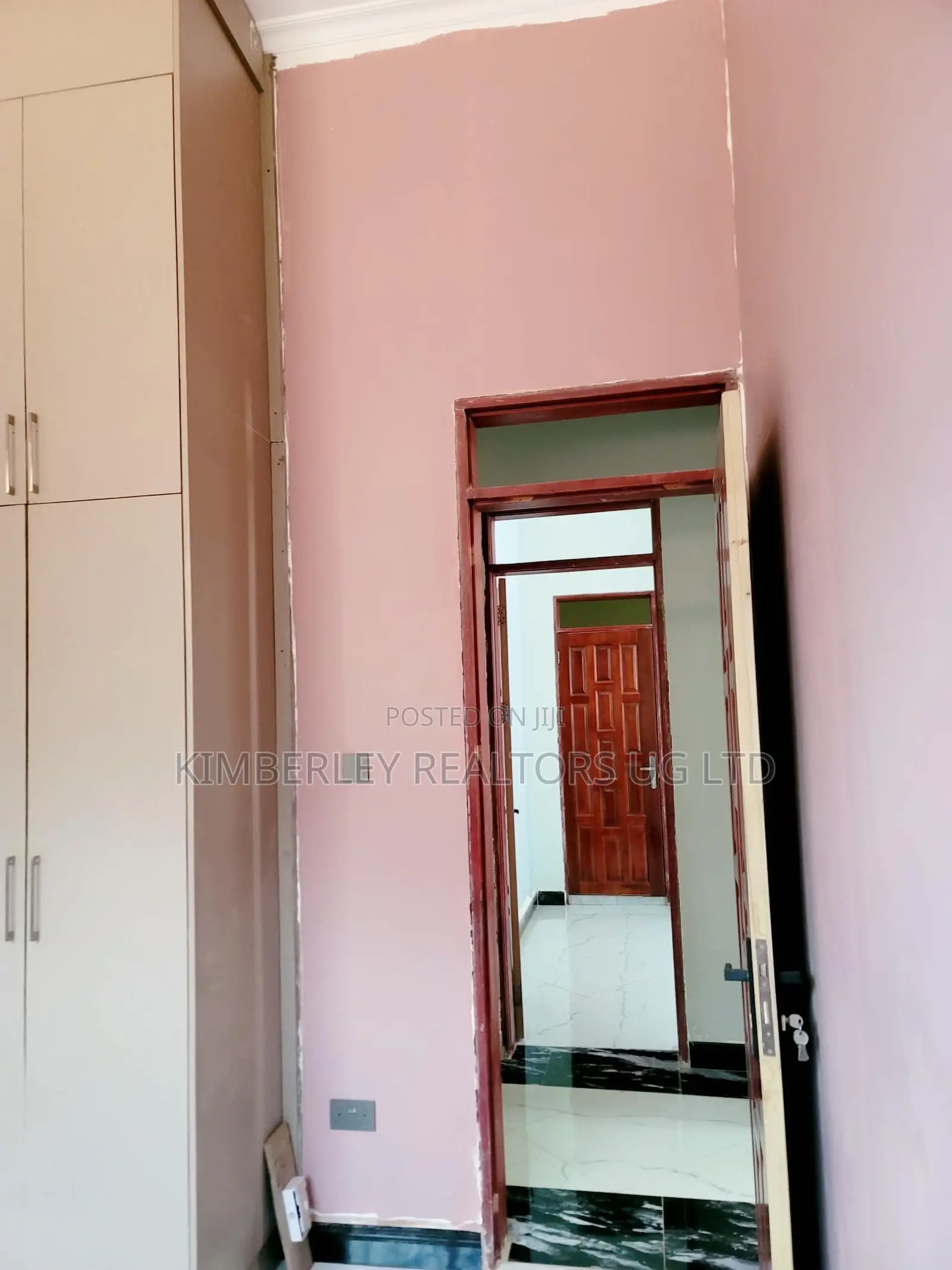 3bdrm House in Division A for sale