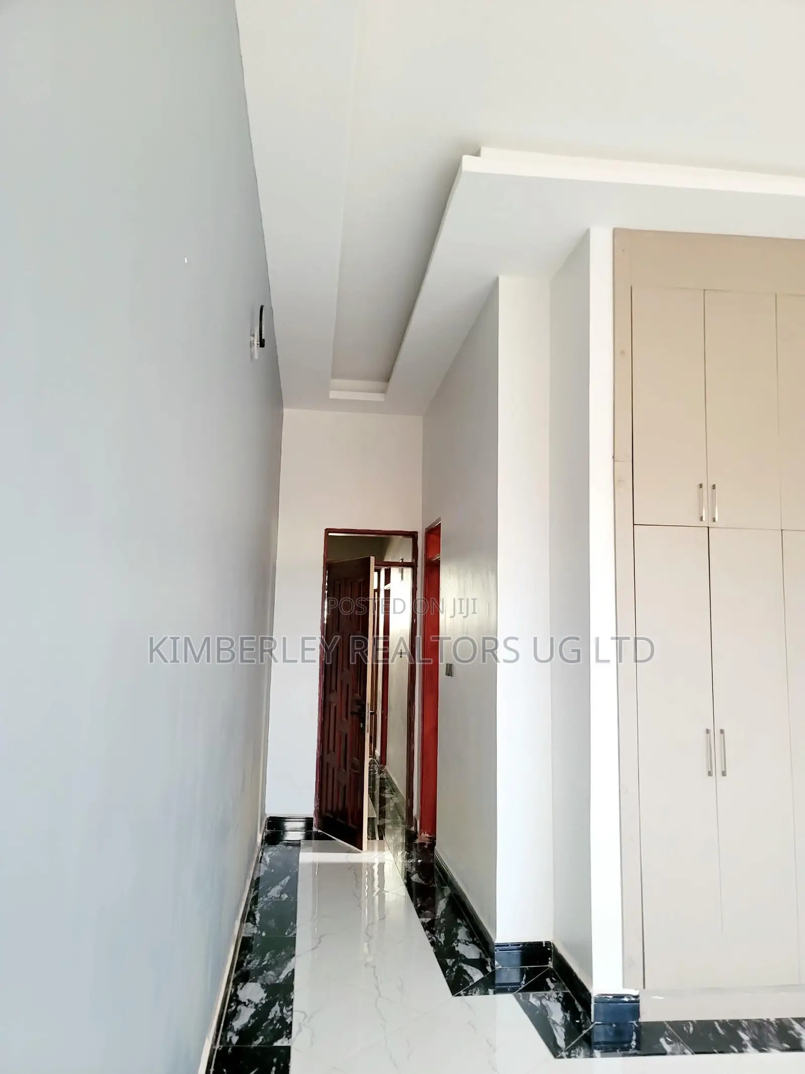 3bdrm House in Division A for sale