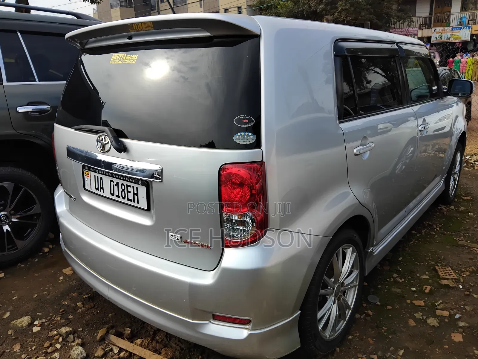 Toyota Corolla Rumion 2011 Silver