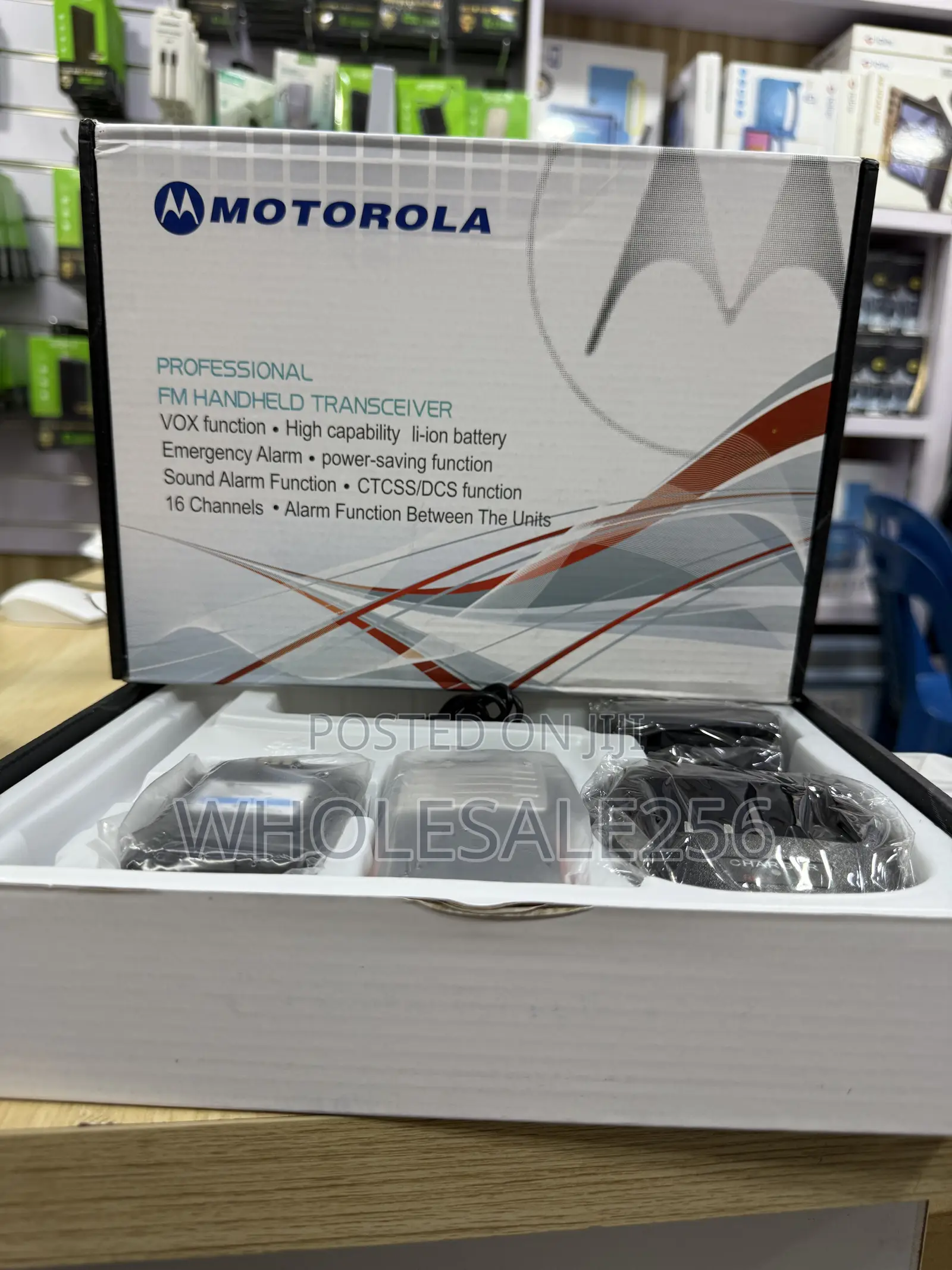 Motorola Gp1000 Walker Talkie Uhf Fm Transceiver Radio Call