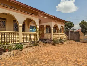 2bdrm House in Division A for sale