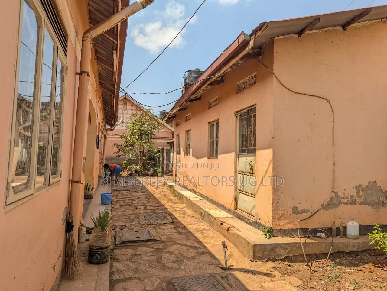 2bdrm House in Division A for sale