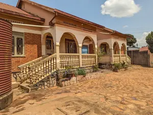 2bdrm House in Division A for sale