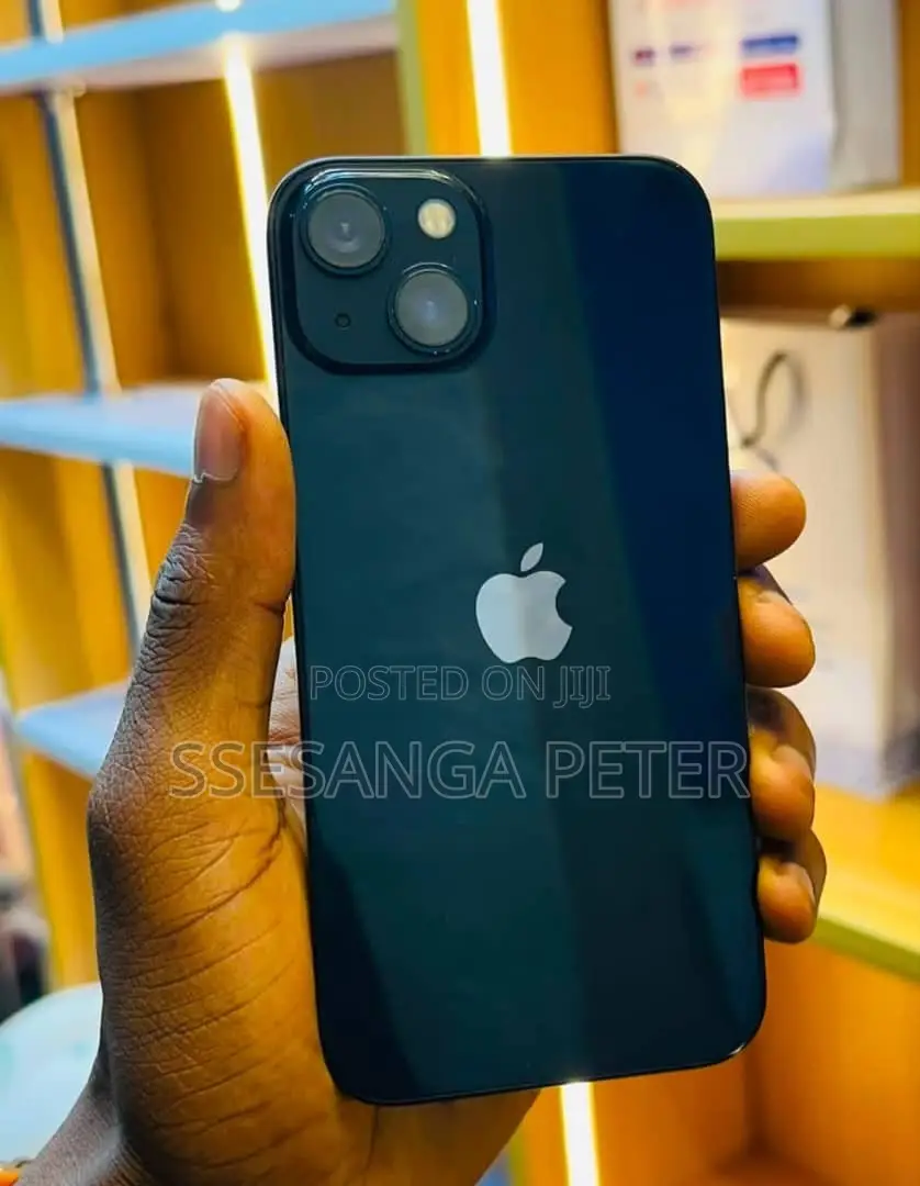 Apple iPhone 13 256 GB Red